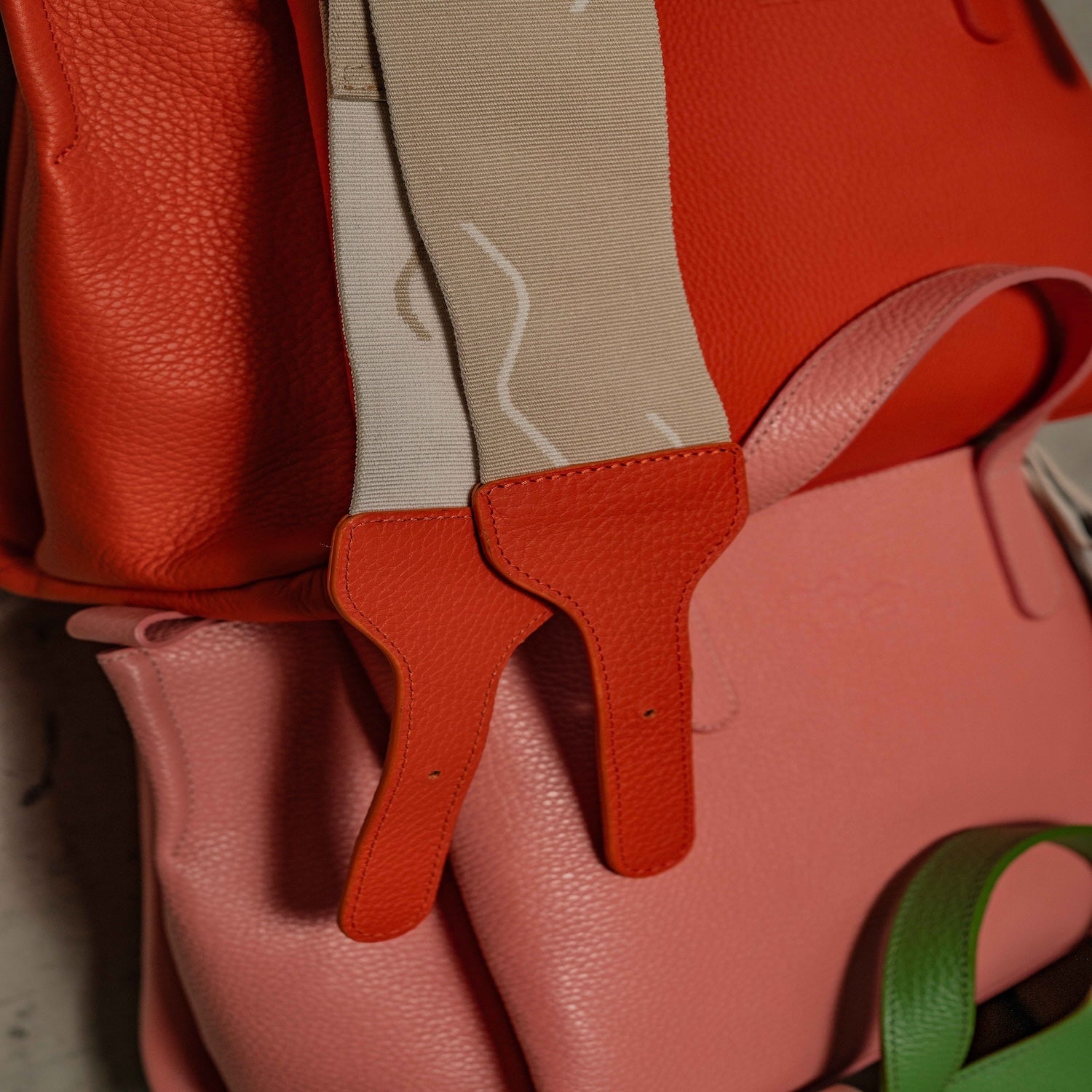 MADITA – unsere eckige Handtasche.