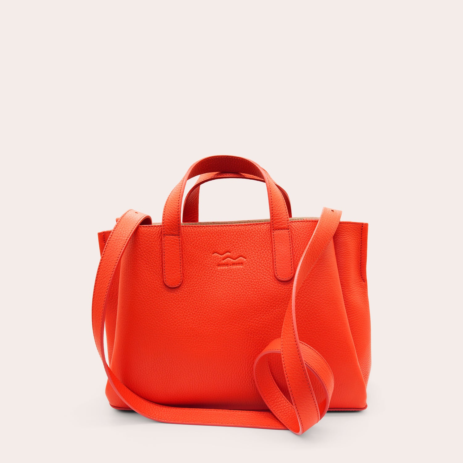 MADITA – unsere eckige Handtasche.