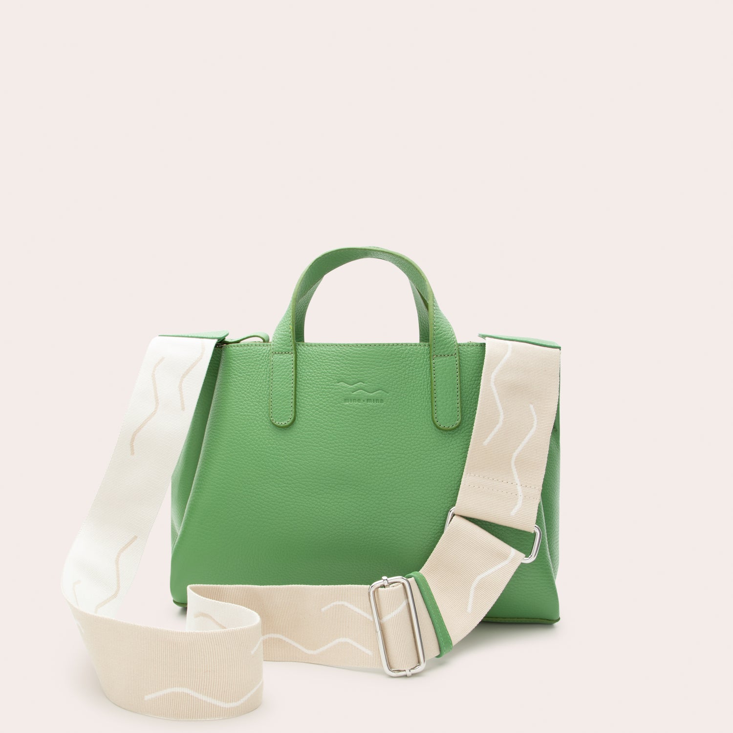 MADITA – unsere eckige Handtasche.