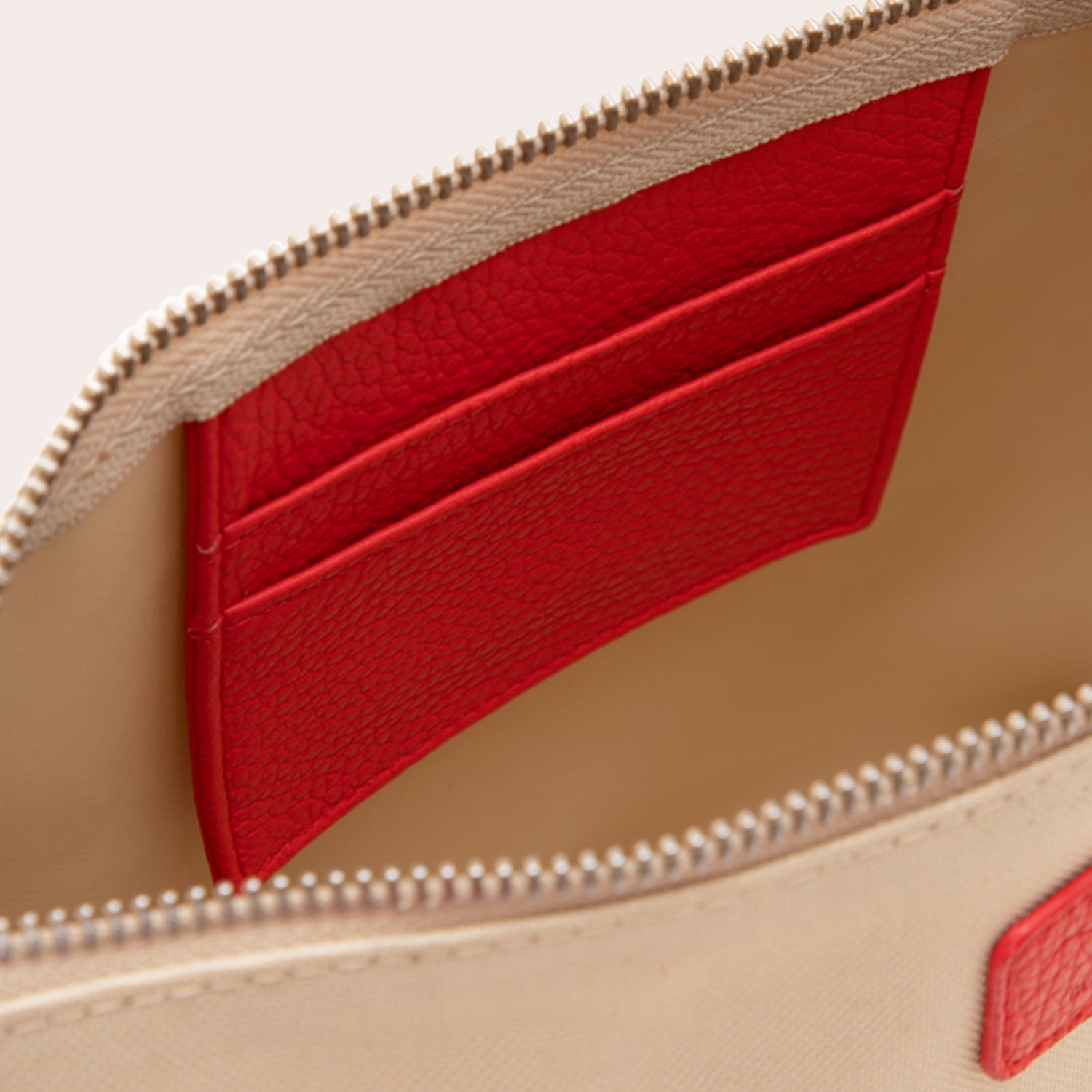 MARIE - Die Essential Pouch für jeden Tag