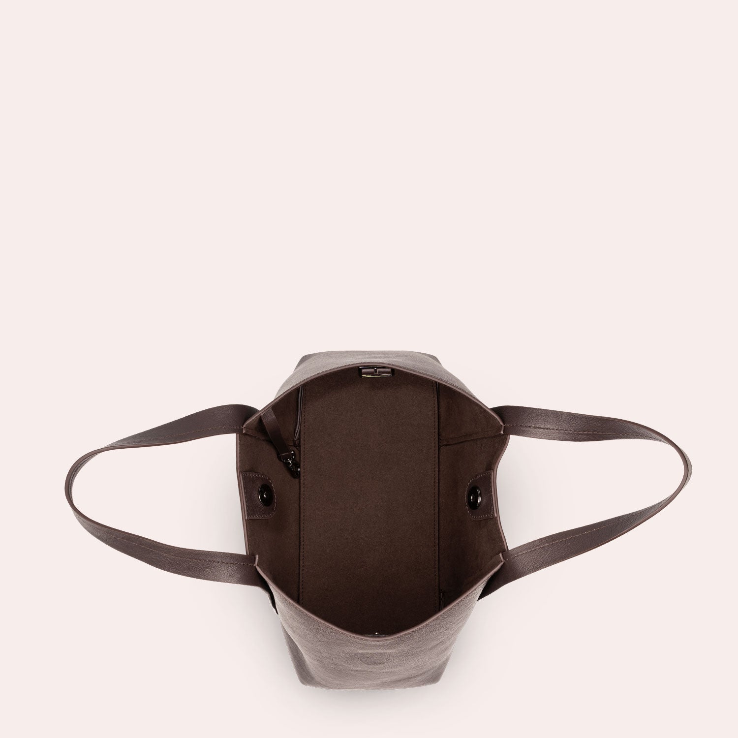 MARIT in Dunkelbraun - Die Handtasche mit kurzen Henkeln