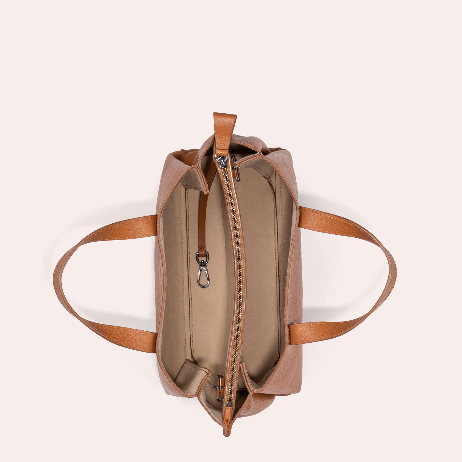 MADITA – unsere eckige Handtasche.