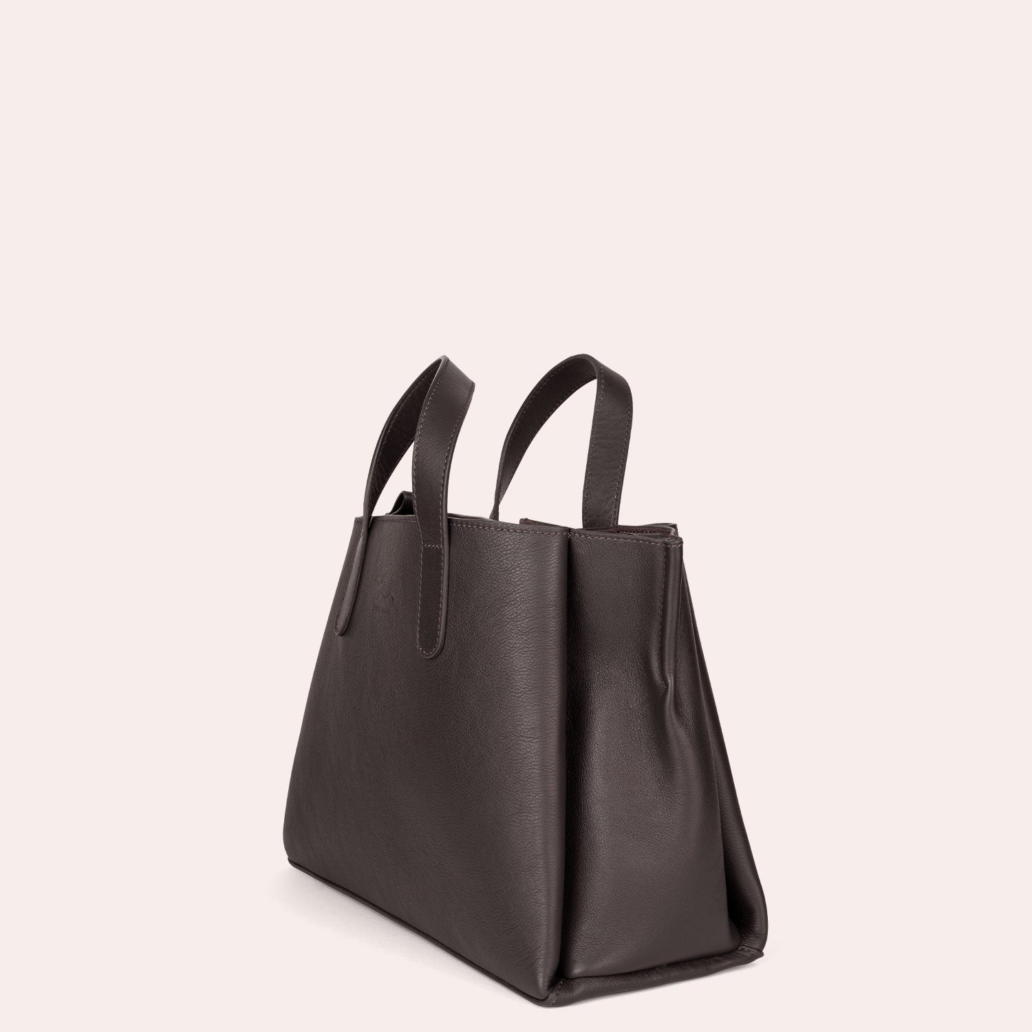 MADITA – unsere eckige Handtasche.