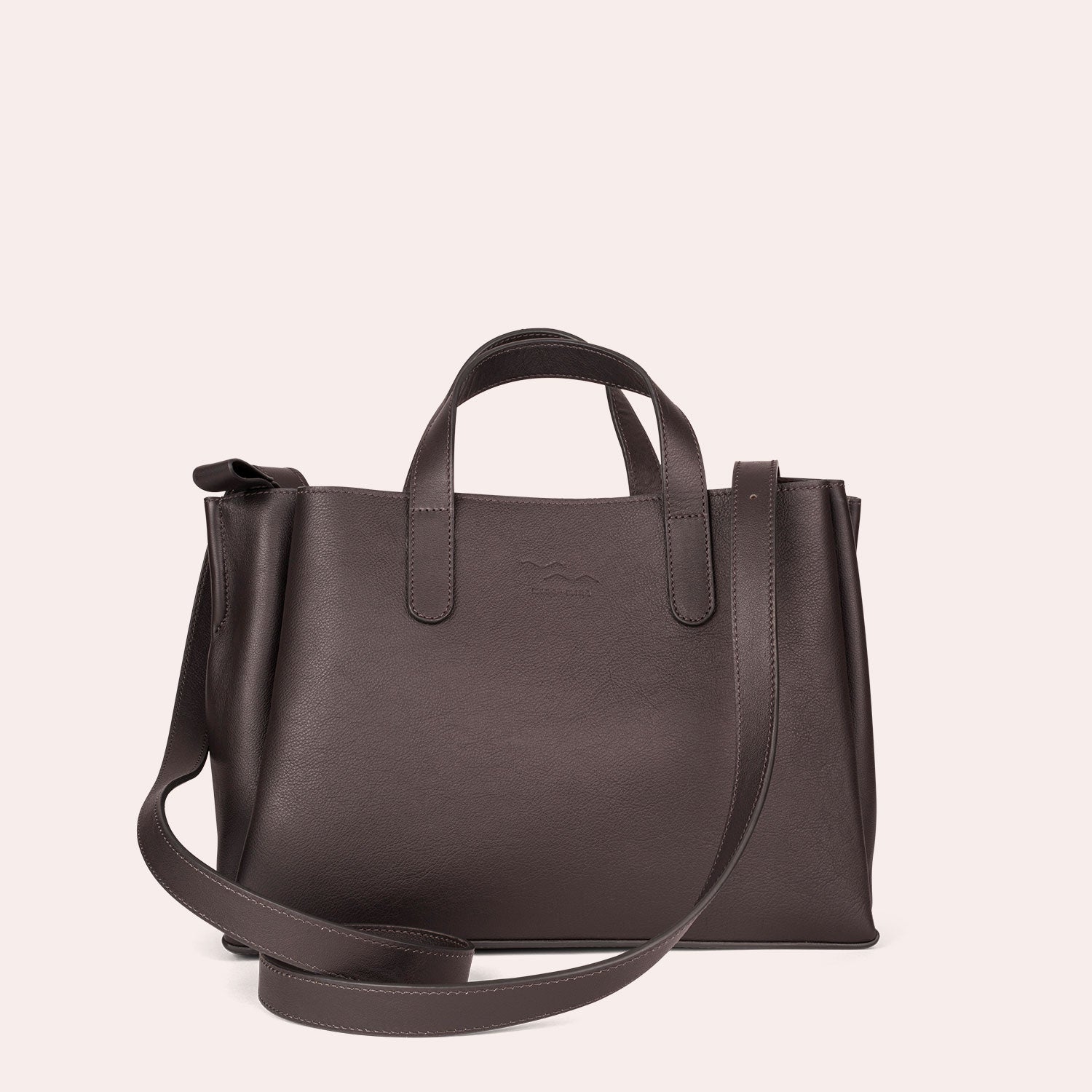 MADITA – unsere eckige Handtasche.