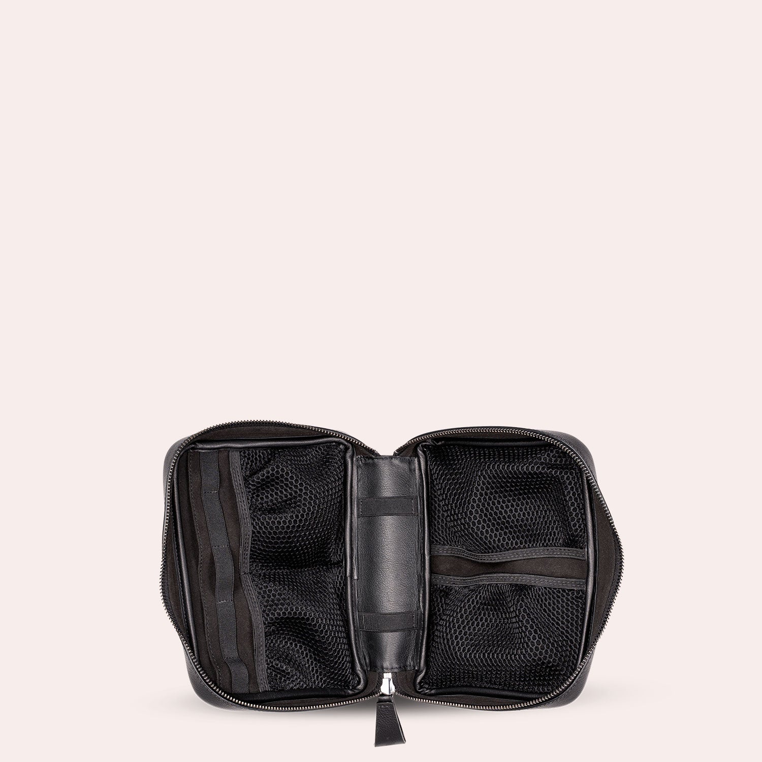 MAJA - Unsere Kabeltasche aus Leder - smart und detailverliebt