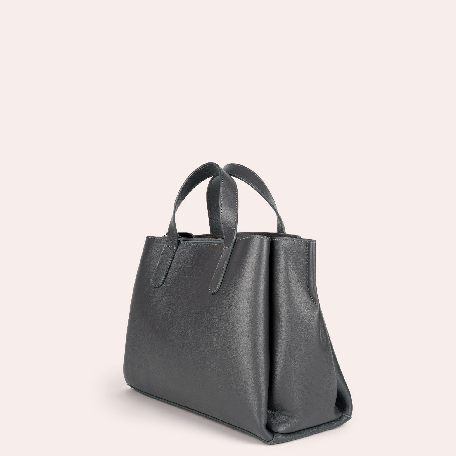 MADITA – unsere eckige Handtasche.