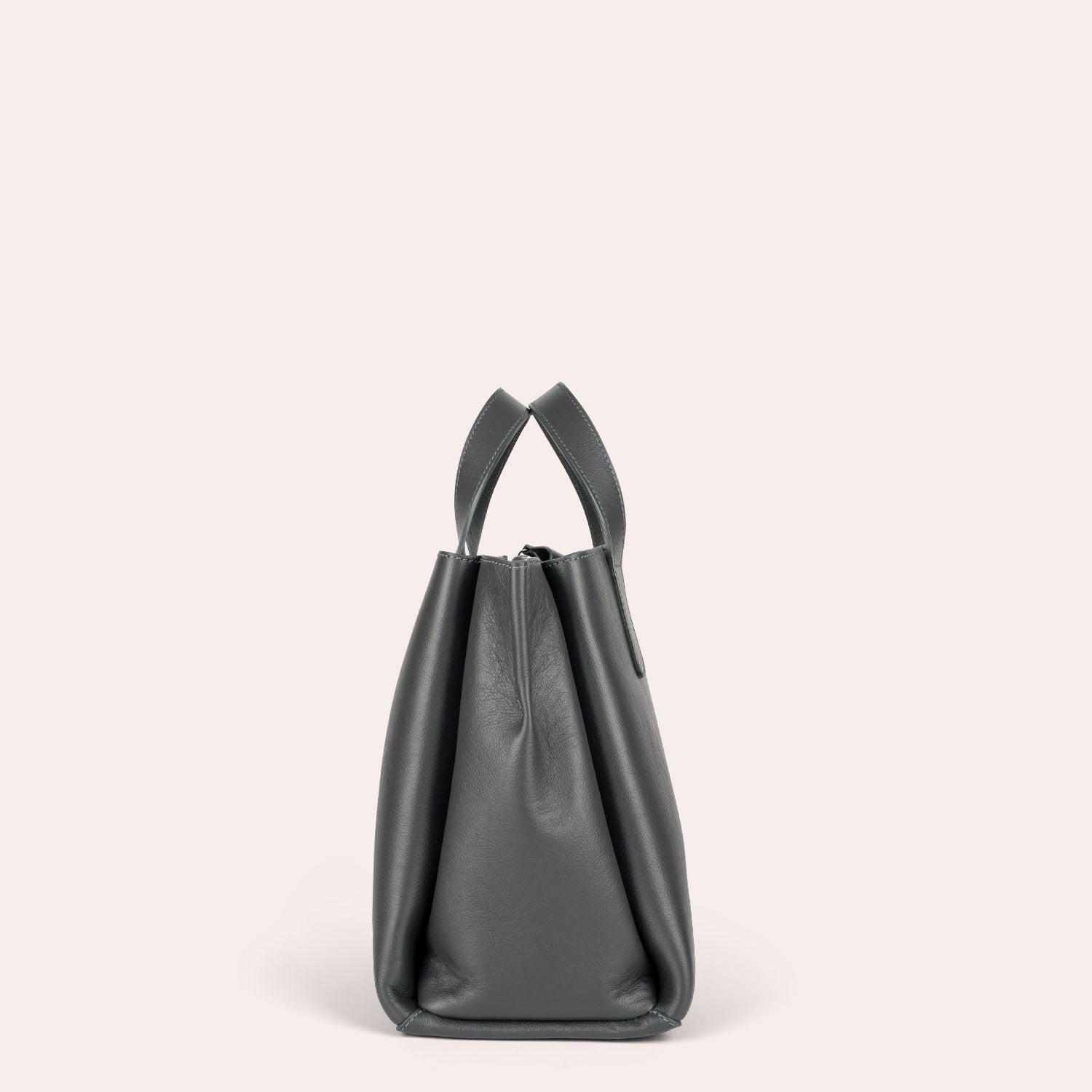 MADITA – unsere eckige Handtasche.