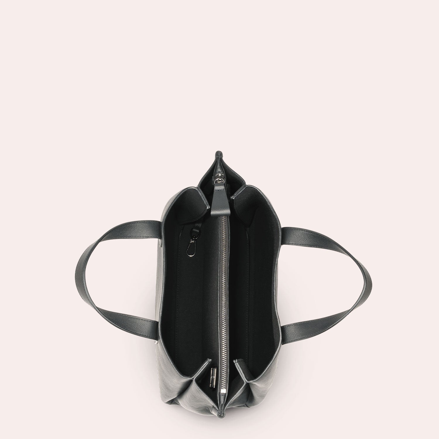 MADITA – unsere eckige Handtasche.