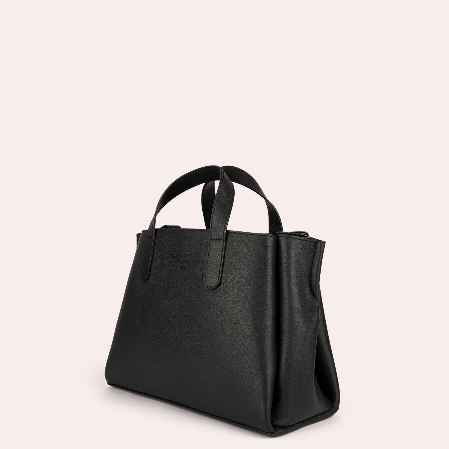 MADITA – unsere eckige Handtasche.
