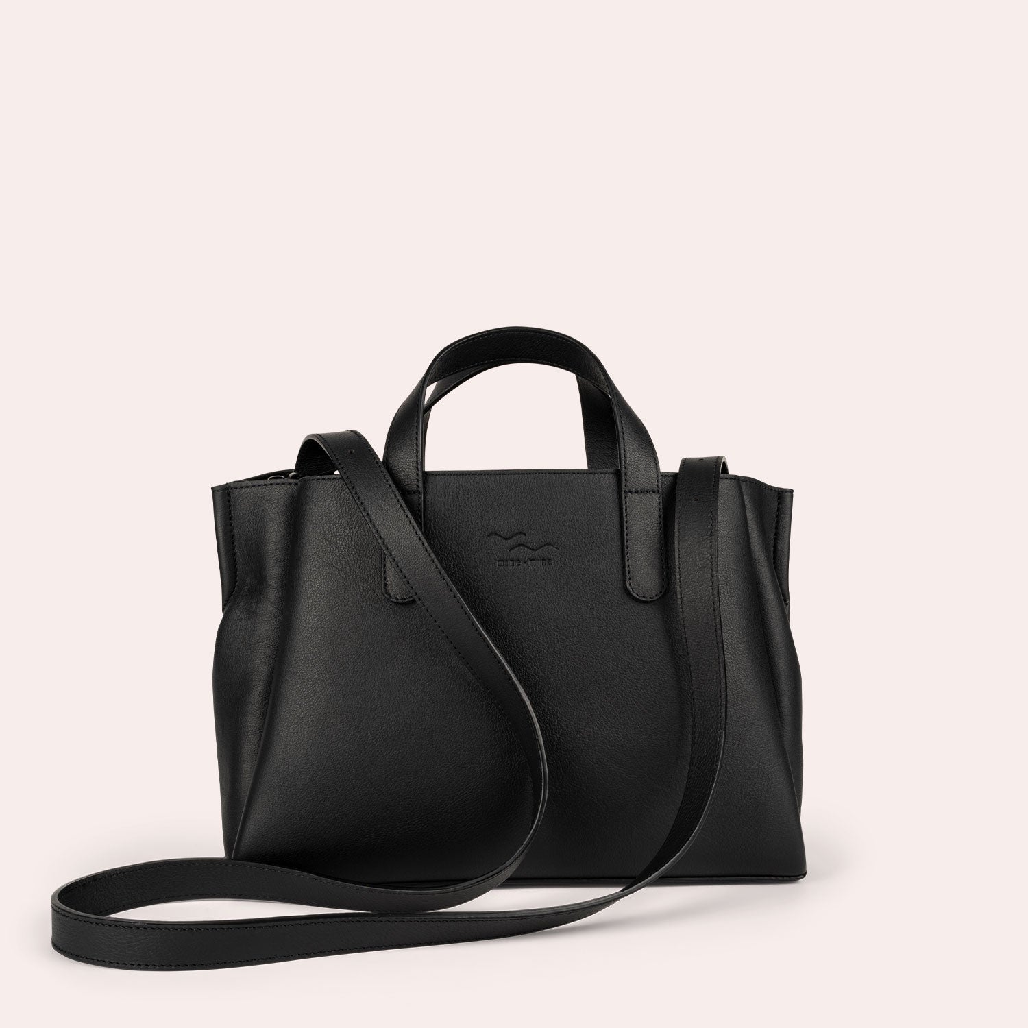 MADITA – unsere eckige Handtasche.